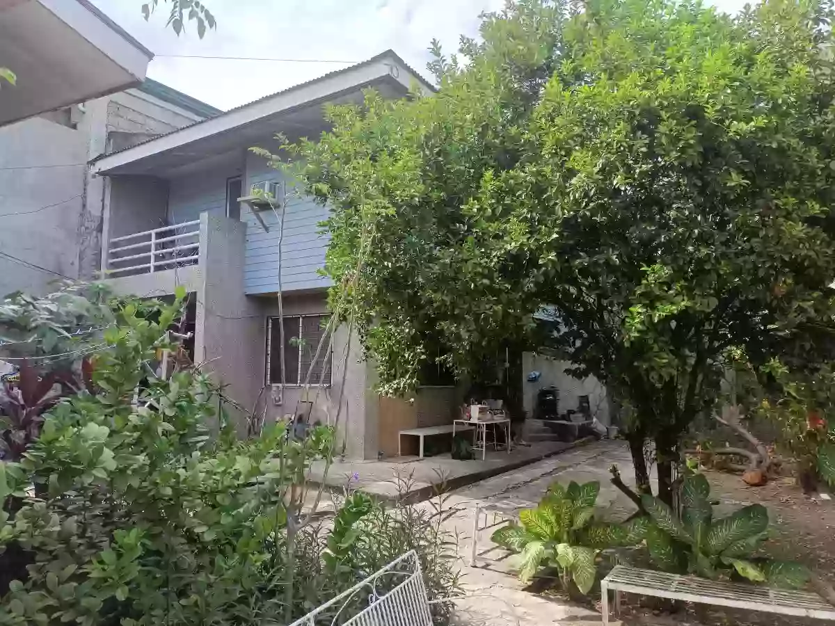 2 titles, 3 houses — House and Lot in Antuwanga, Cebu City, Cebu — Photo 4