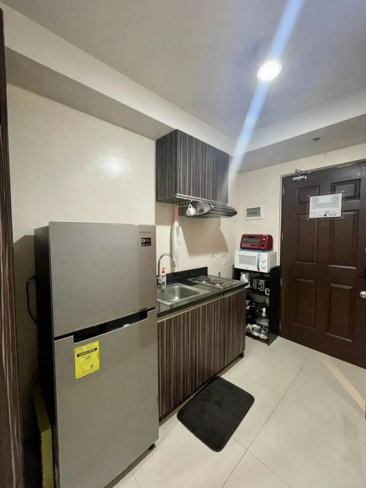 Rush Sale Income Generating Studio Unit in Persimmon Studios in Cebu City — Studio in H. Joaquino Street, Cebu City, Central Visayas — Photo 6
