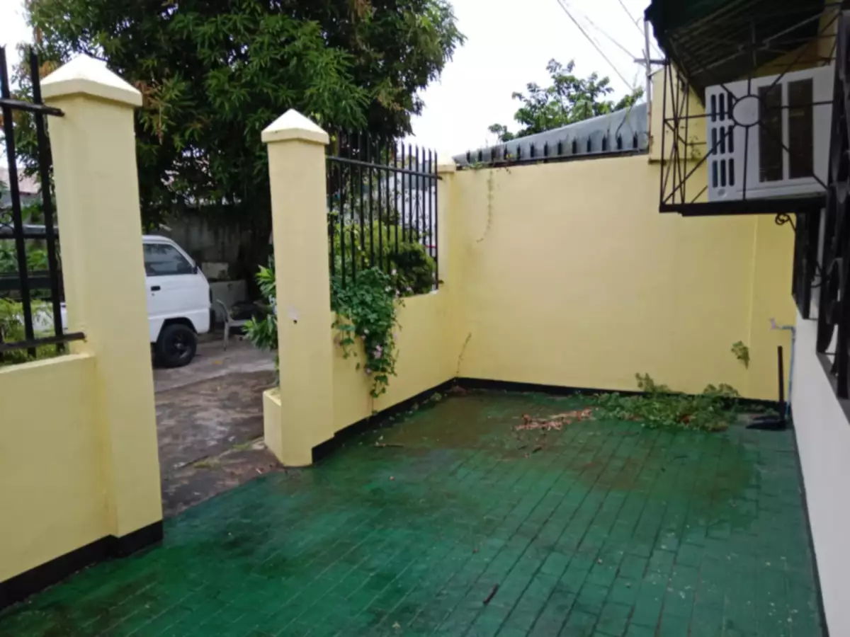 Estanzia Subd. House Lot for Sale — House and Lot in Bacolod, Negros Occidental, Philippines — Photo 2