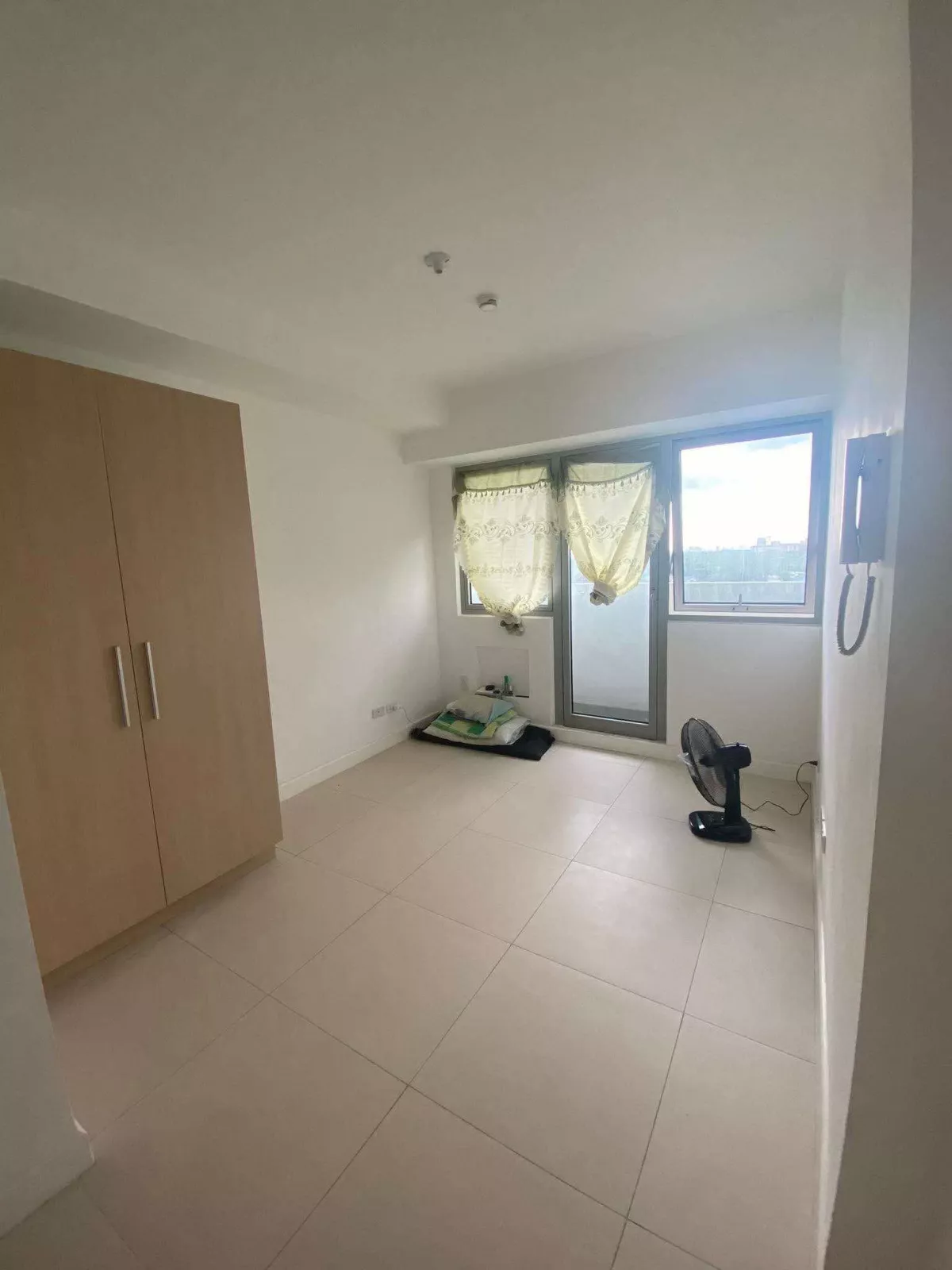 Affordable Quirino West Studio Unit For Sale — Studio in Quezon City, Metro Manila, Philippines — Photo 4