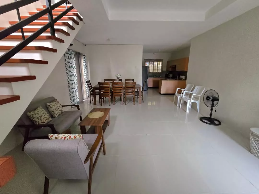 TWO-STOREY HOUSE AND LOT FOR SALE — House and Lot in Davao City, Davao del Sur, Philippines — Photo 2