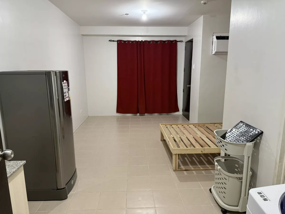 Semi-furnished studio in Plumera Mactan