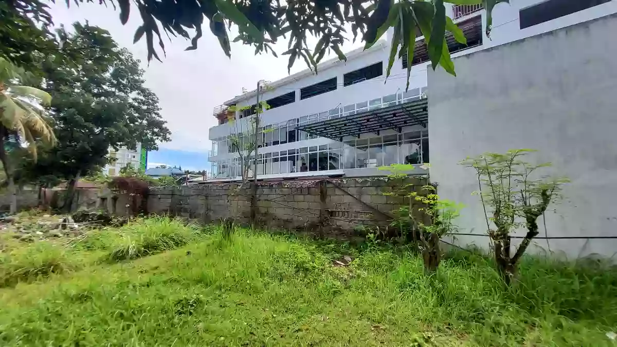 Prime commercial lot in Dumaguete — Commercial Lot in Dumaguete City, Negros Oriental, Philippines — Photo 2