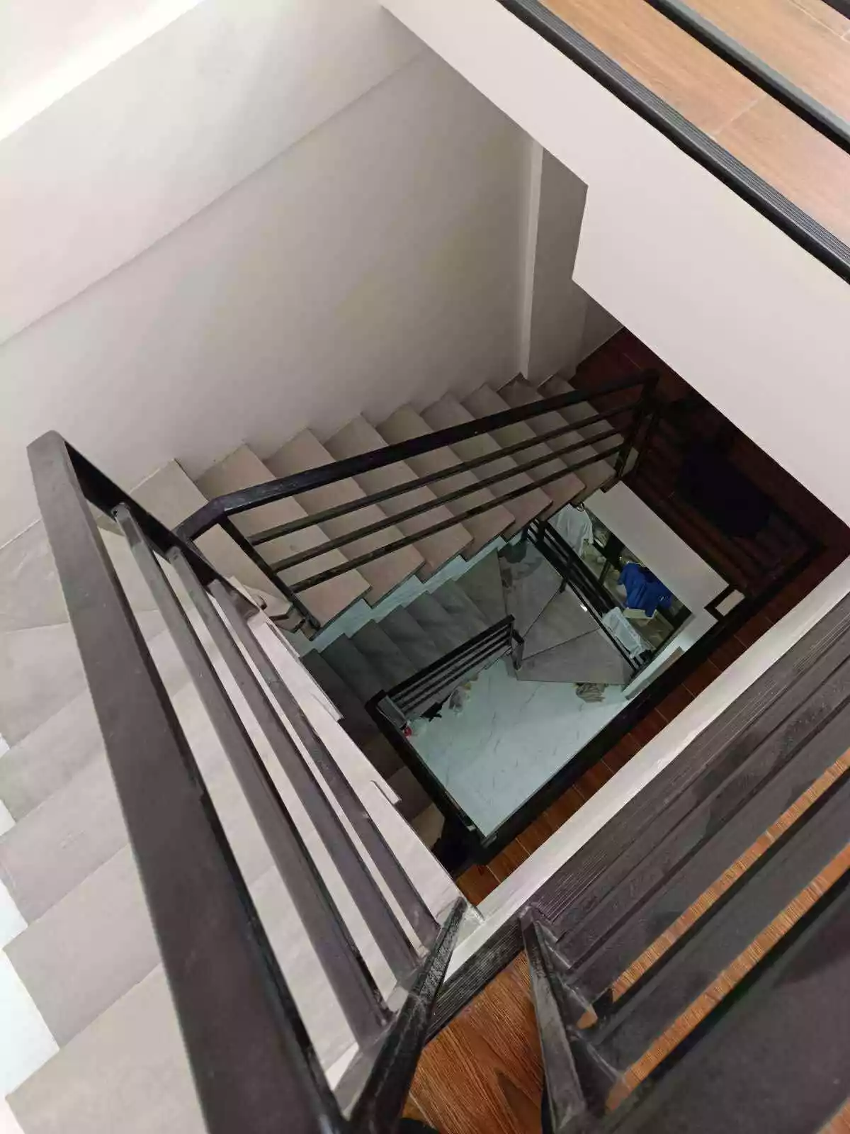 Open photo 12 of 13 — PRE-SELLING ECO-FRIENDLY THREE STOREY TOWNHOUSE FOR SALE IN SAMPALOC MANILA