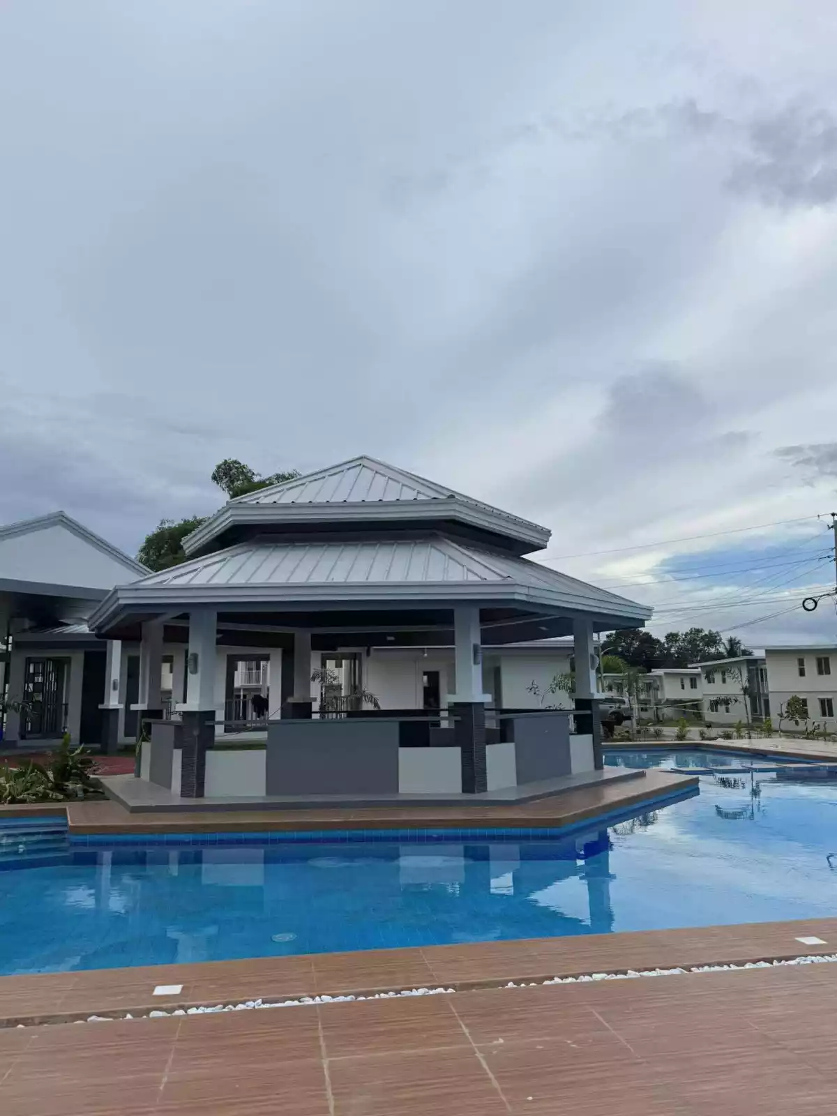 2 Story Single Detached House and Lot for Assume — House and Lot in Dumaguete City, Negros Oriental, Philippines — Photo 4