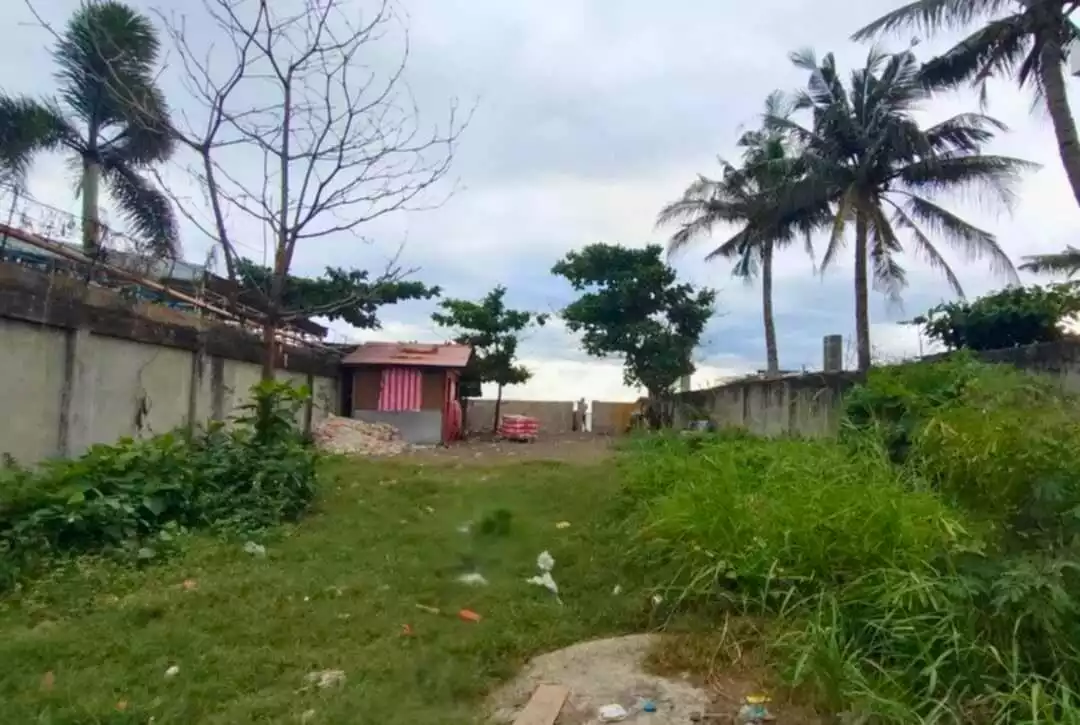  BEACHFRONT LOT FOR SALE IN TALISAY CITY, CEBU!