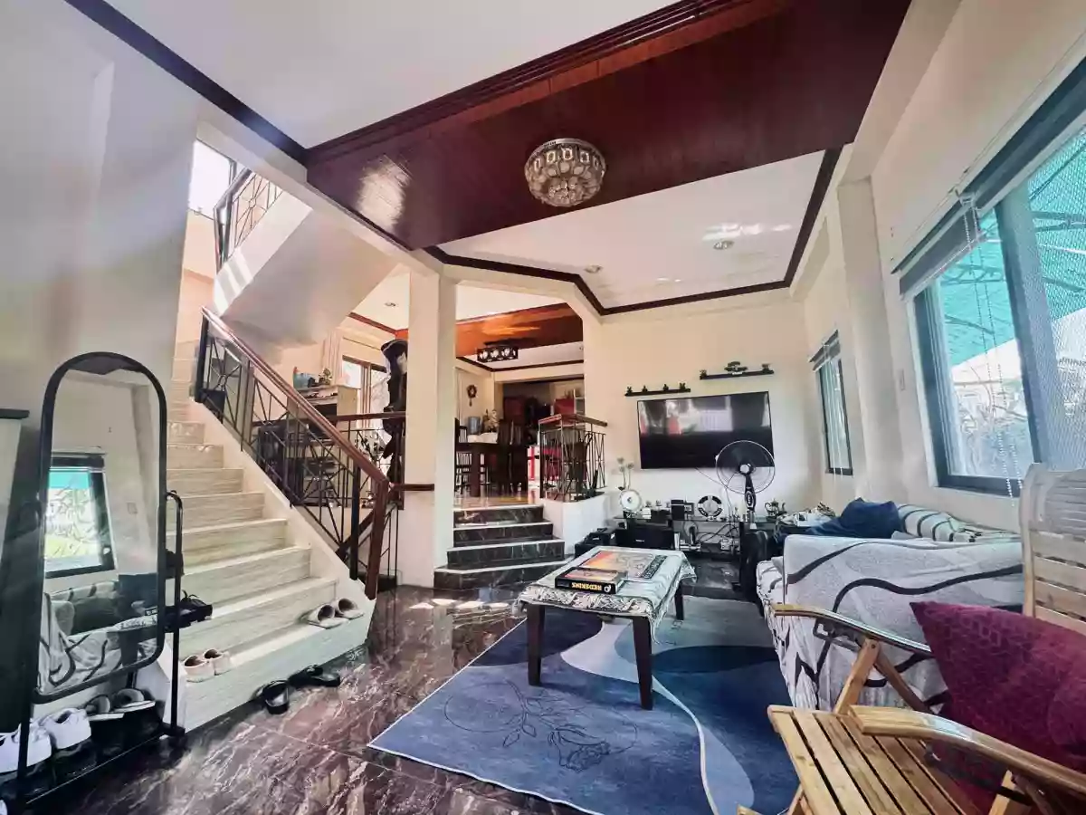 4-BEDROOM 2-STOREY HOUSE AND LOT IN CORONA DEL MAR, TALISAY CITY, CEBU — House and Lot in Talisay, Cebu, Philippines — Photo 3