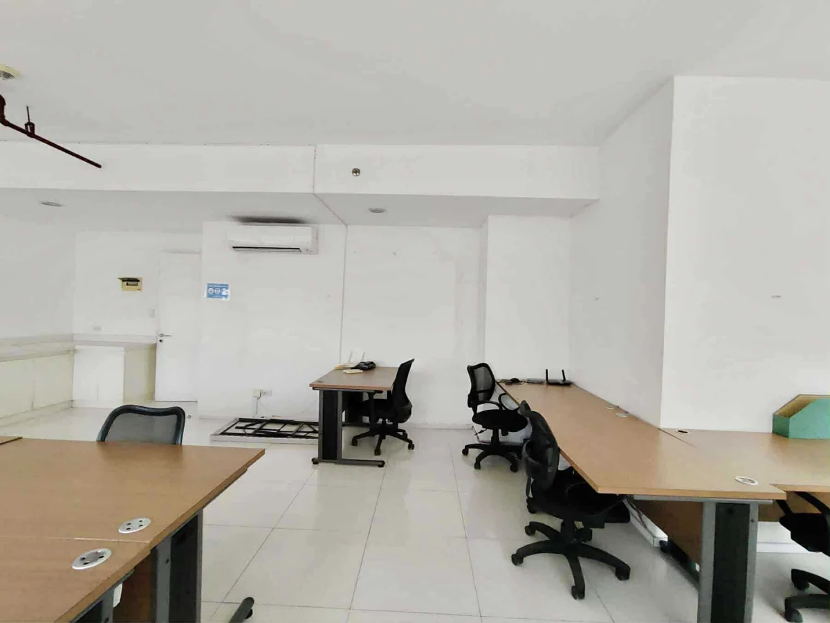 52.40 Sqm. Office FOR RENT Near Cebu IT Park — Office in Cebu City, Cebu, Philippines — Photo 5