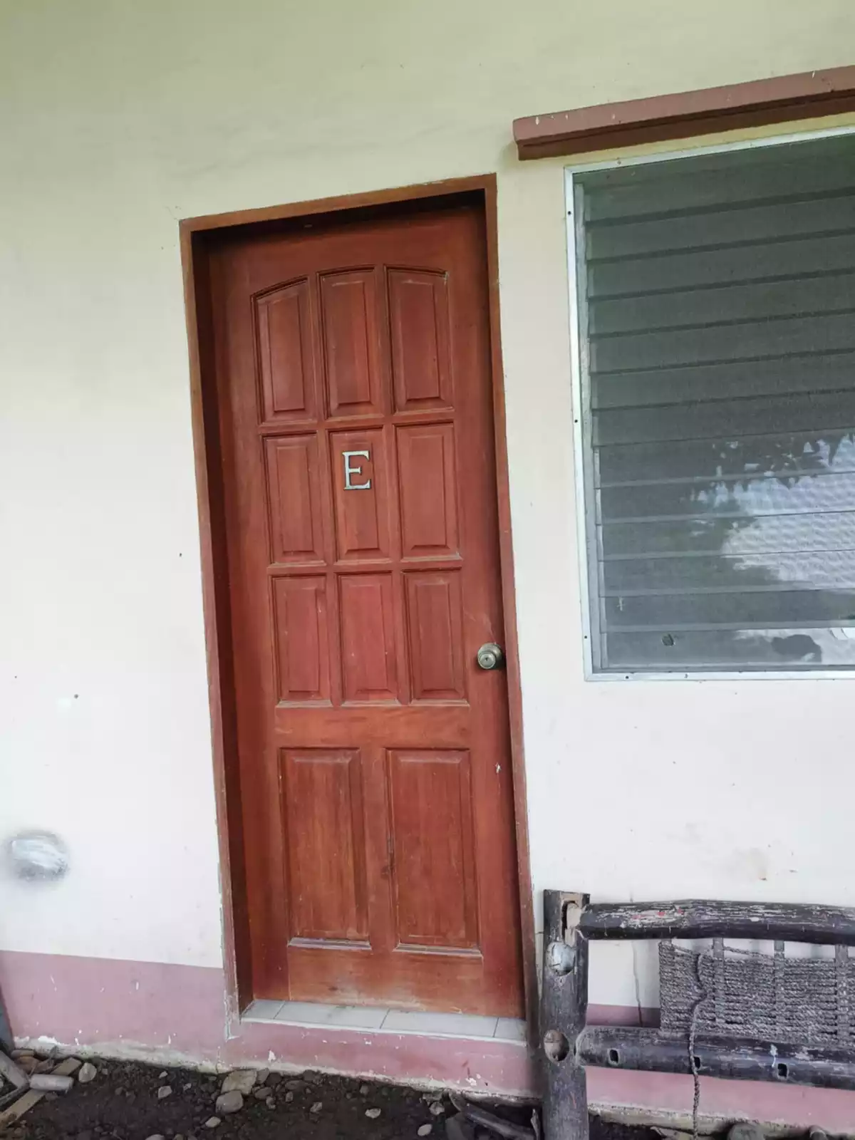 Open photo 28 of 33 — 3 STOREY BUILDING WITH ROOF TOP AND  5 APARTMENT UNITS FOR SALE