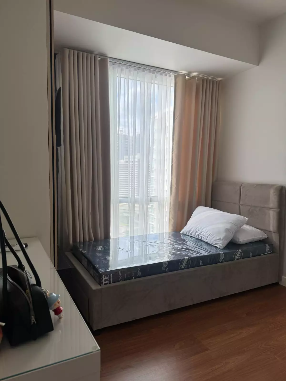 Furnished 1 bedroom with balcony in Marco Polo Residences — 1 Bedroom in Cebu City, Central Visayas, Philippines — Photo 6