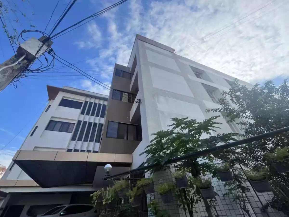 Apartment Building For Sale — Building in Rosello Road, Cebu City, Cebu — Photo 7