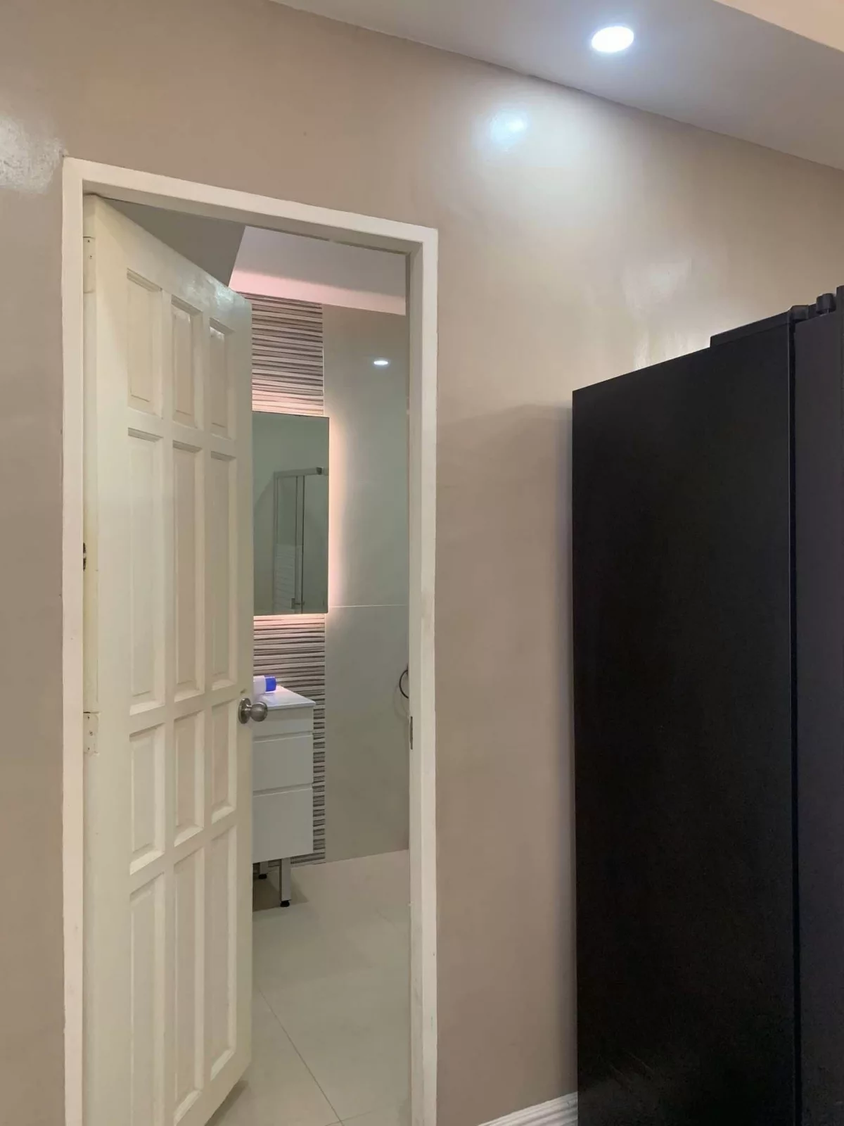 Open photo 20 of 20 — House and Lot 4 Bedrooms for Rush Sale in Lapu-lapu City