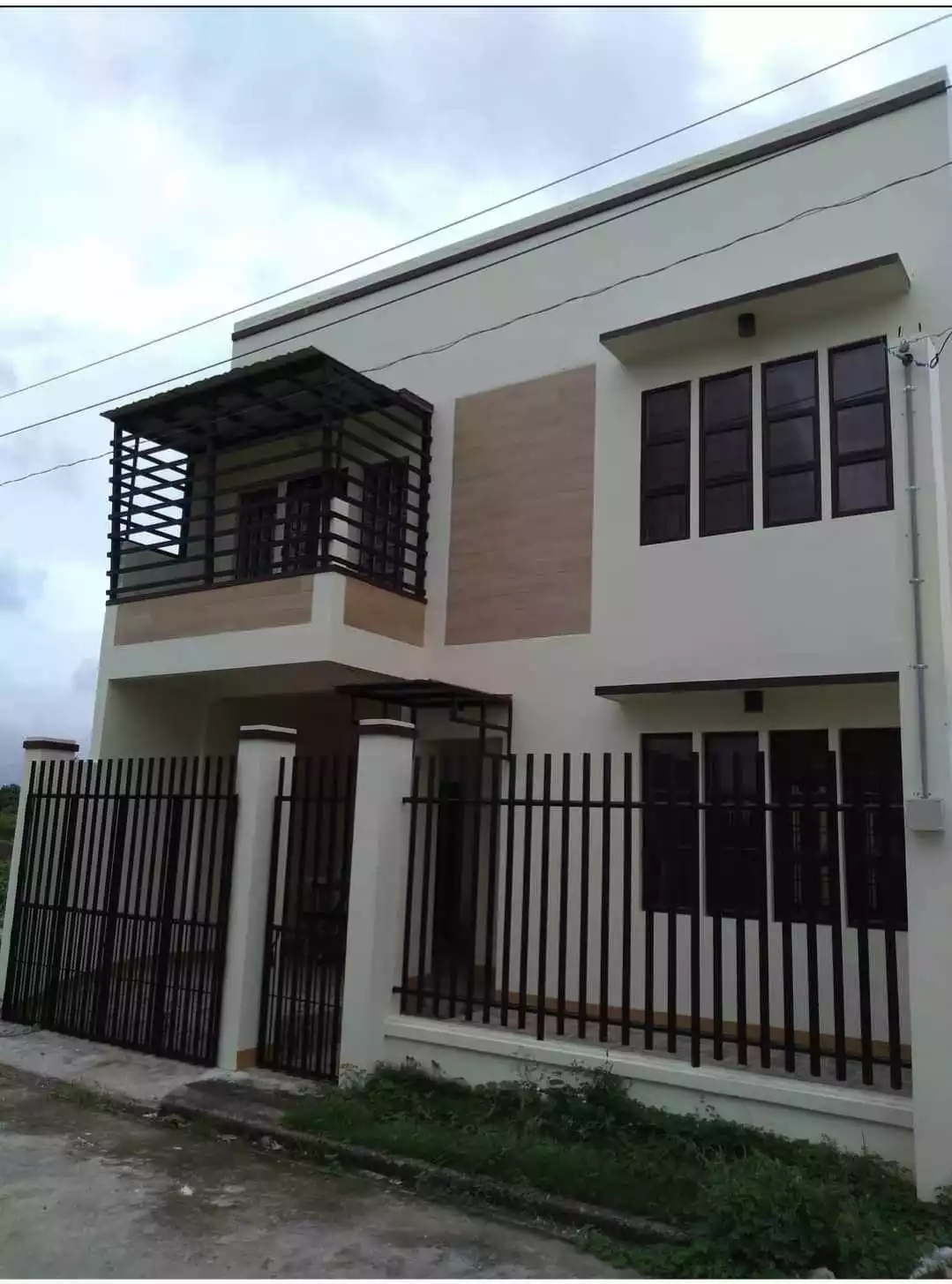 A fully Finished 2 Storey House and Lot