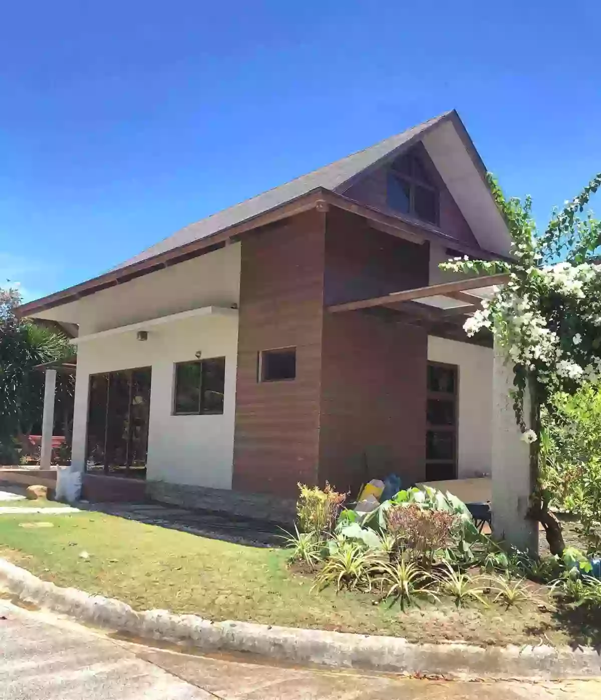 For sale/For rent: Aduna Beach Villa — Beach House / Resort in Danao City, Cebu, Philippines — Photo 5