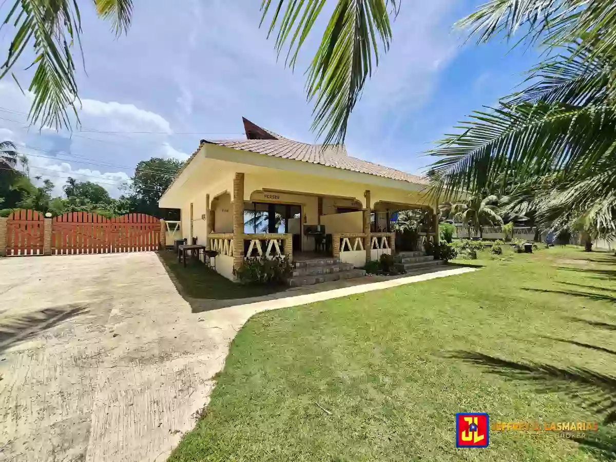 Rush Sale Beach Resort in Maayongtubig, Dauin [available] — Beach House / Resort in Dauin, Negros Oriental, Philippines — Photo 3