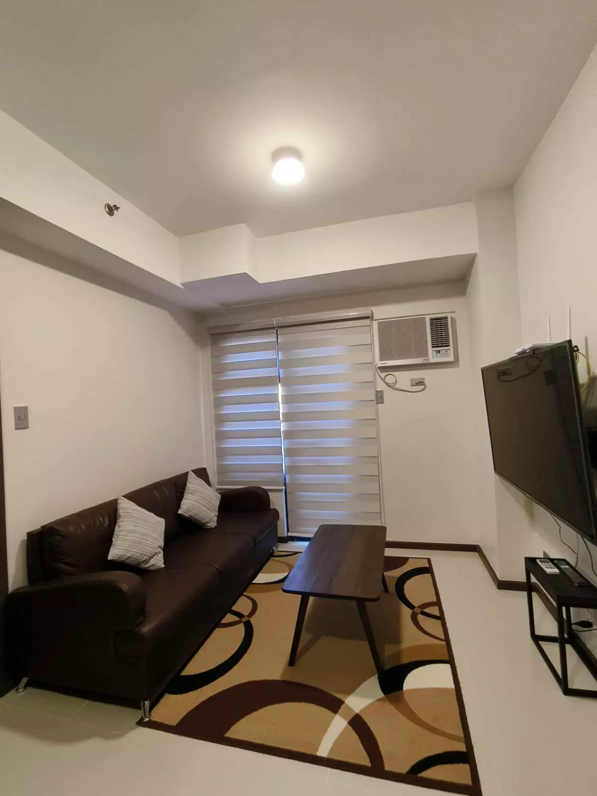 One Bedroom with Balcony — 1 Bedroom in Cebu City, Philippines — Photo 5