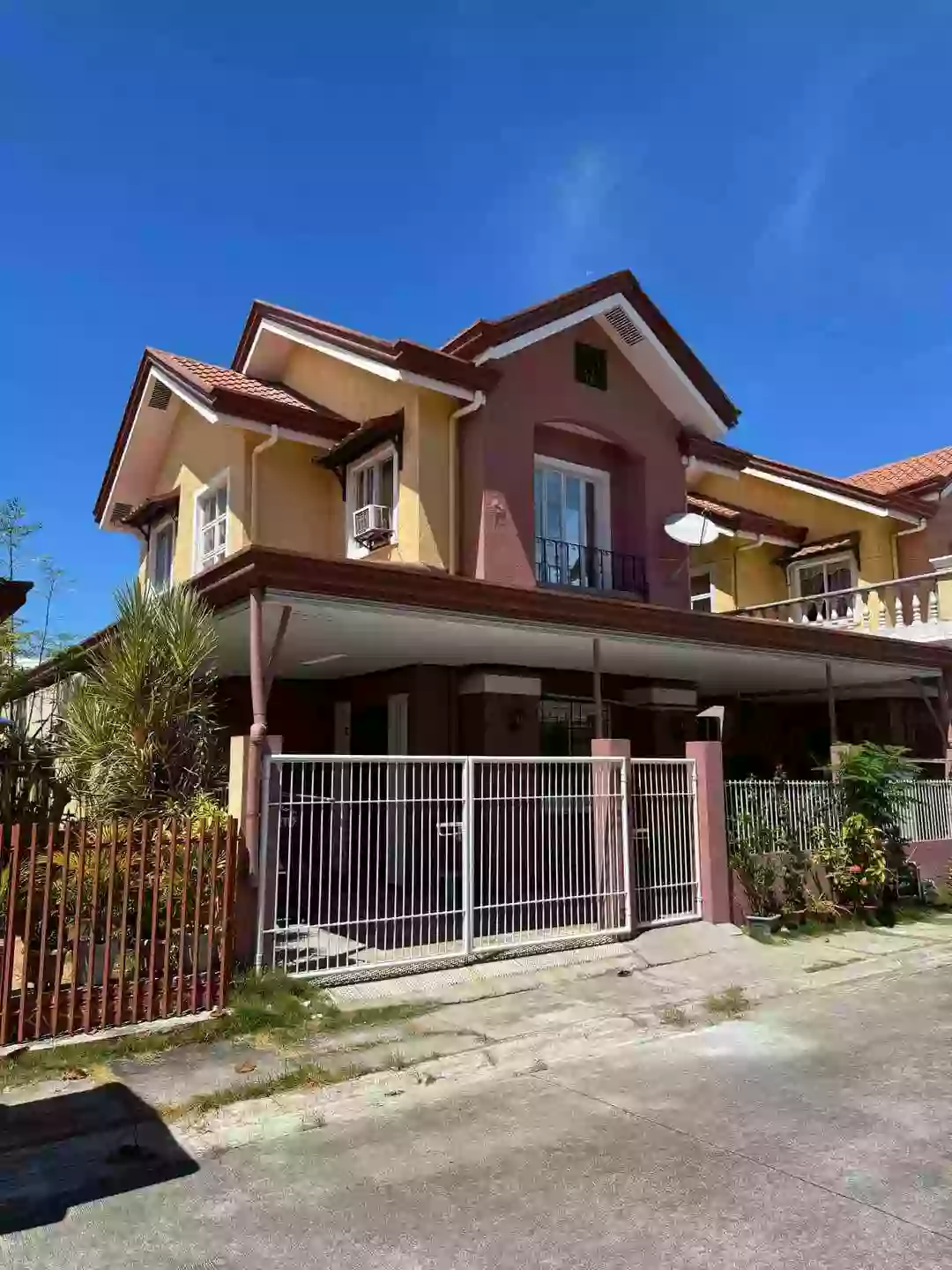 House and Lot for Sale — House and Lot in Cebu, Philippines — Photo 2