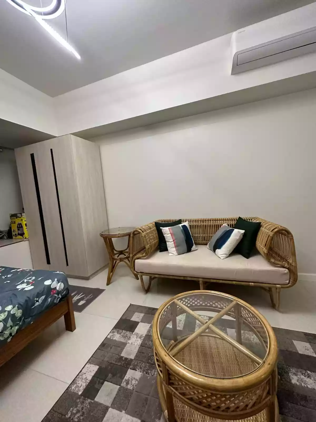 For Rent Studio Unit in Mandani Bay — Studio in F.E. Zuellig Avenue, Mandaue City, Philippines — Photo 4