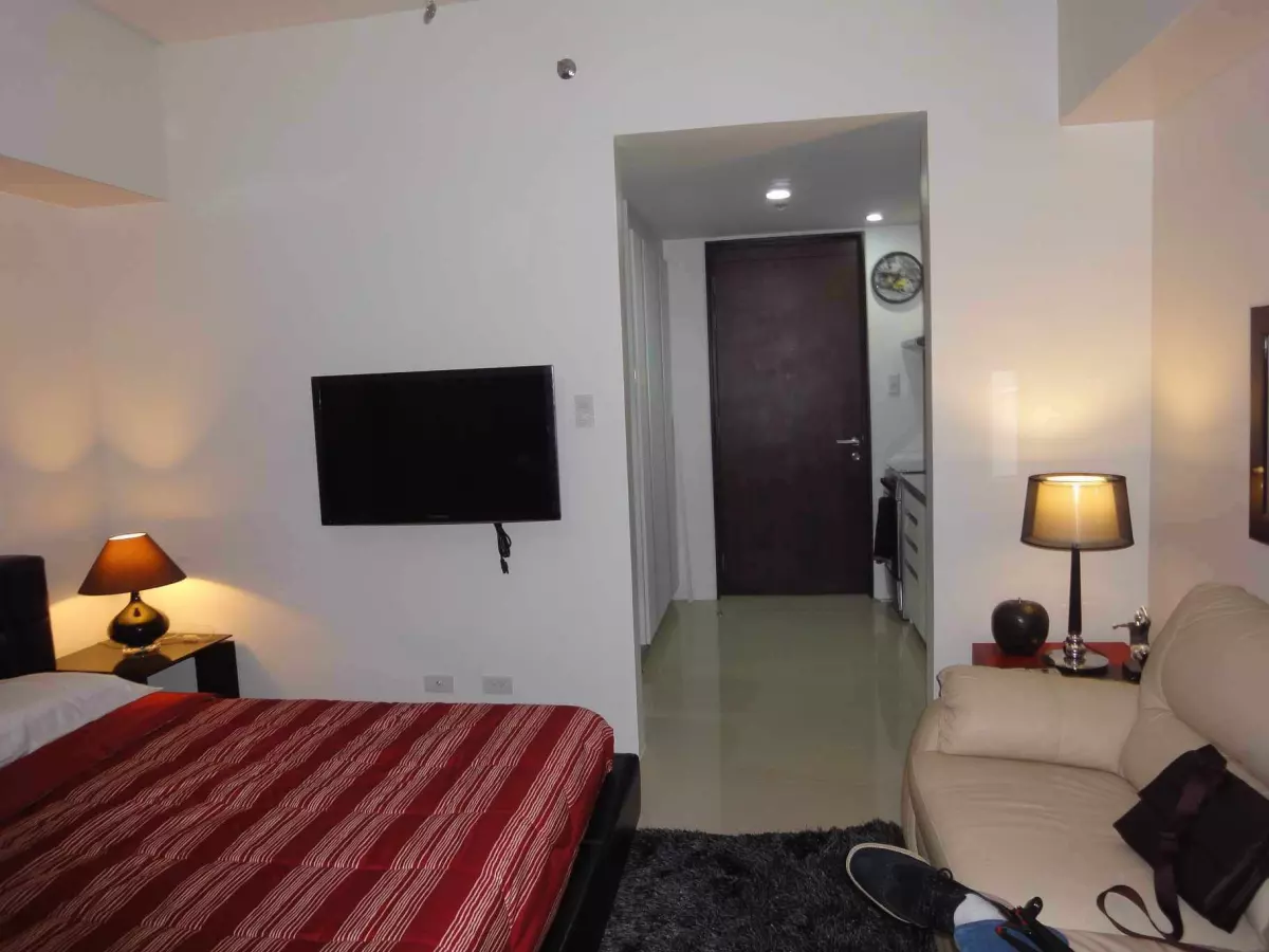 Studio unit plus parking — Studio in West Geonzon Street, Cebu City, Central Visayas — Photo 4