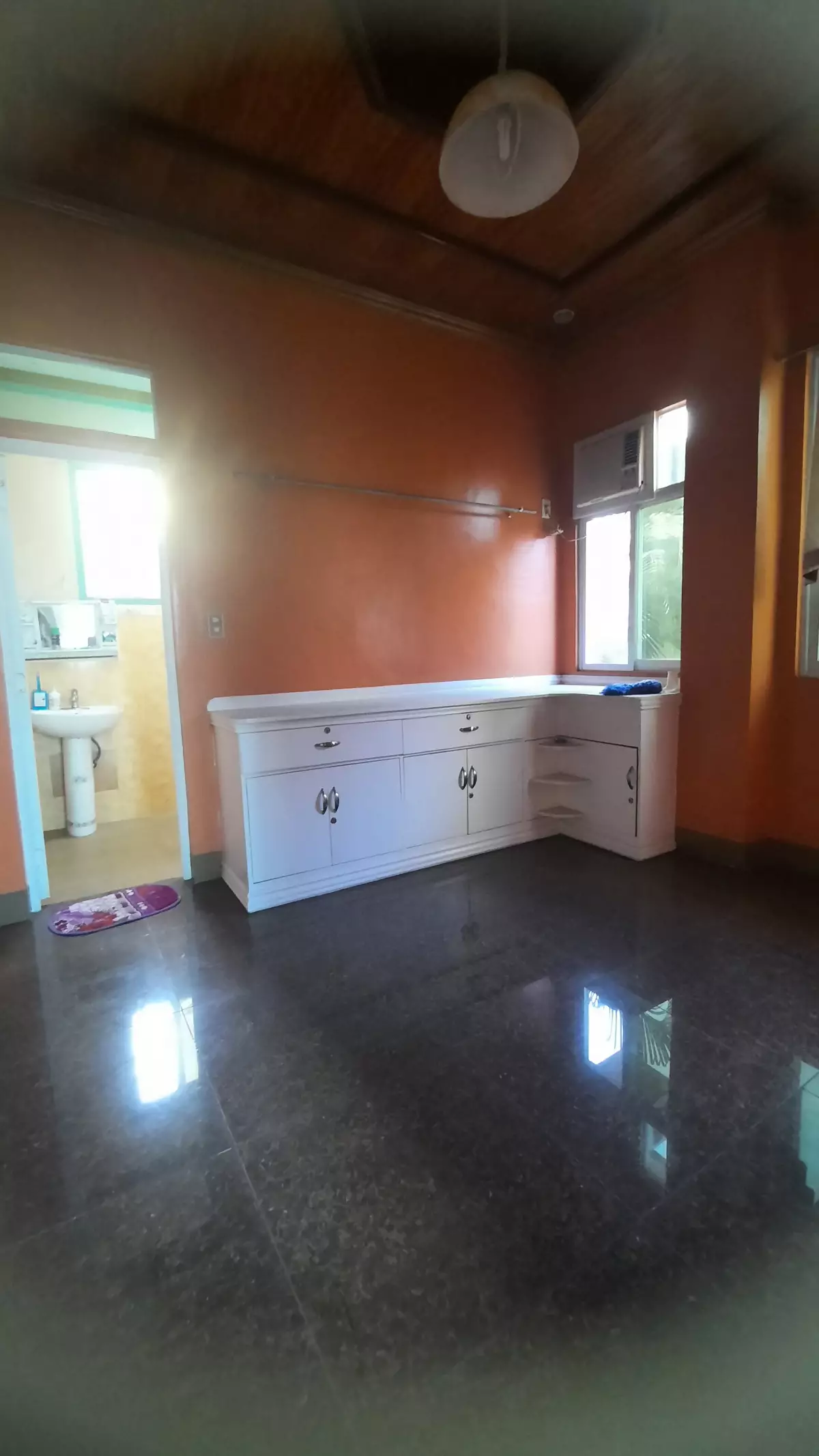 House and Lot for Rent in Dumaguete — House and Lot in Dumaguete, Negros Oriental, Philippines — Photo 6