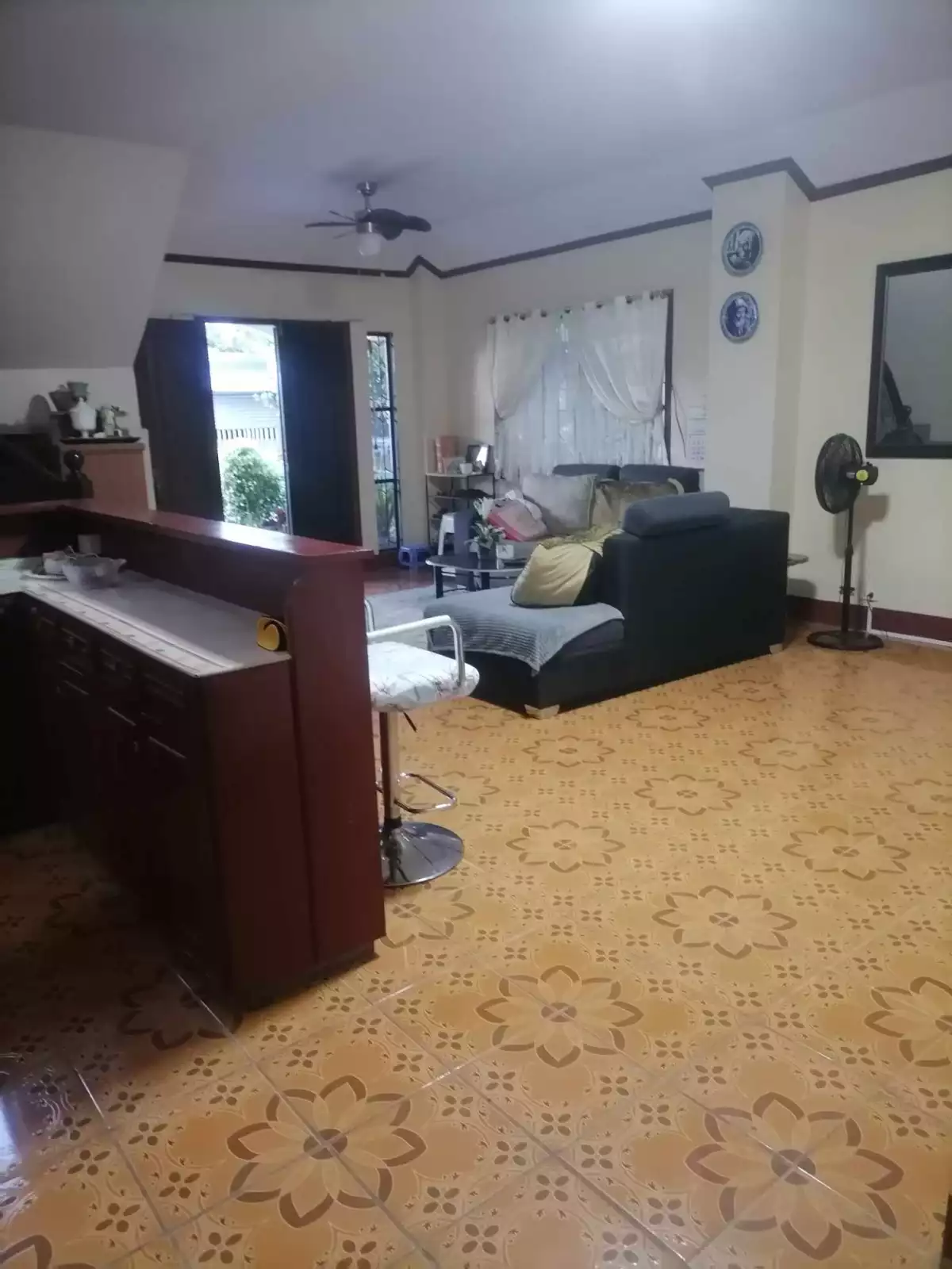 3 Storeys House and Lot with 4 Commercial Establishments — House and Lot in Pavia, Iloilo, Philippines — Photo 6