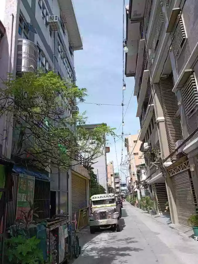 5 STOREY BUILDING 