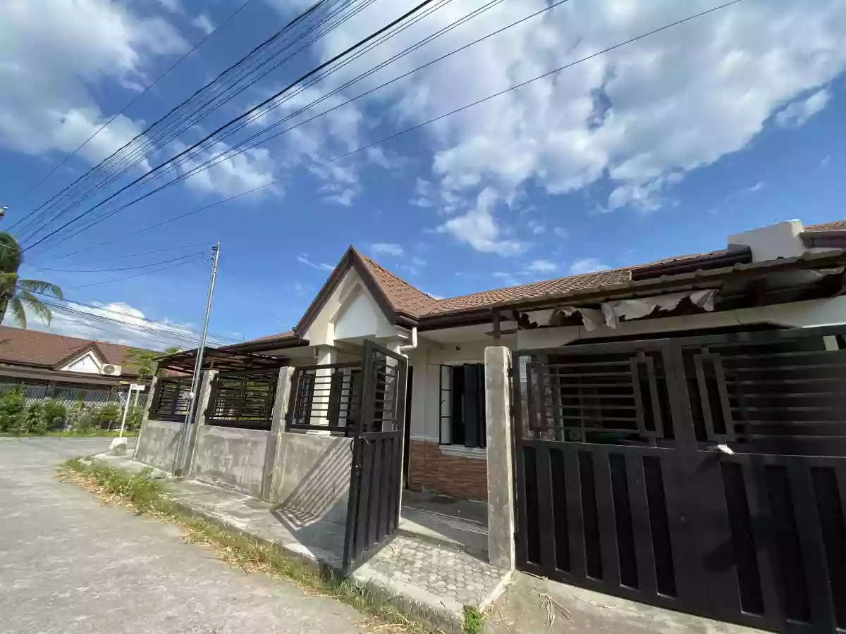 Agan metro house and lot for sale — House and Lot in Arradaza Street, General Santos City, South Cotabato — Photo 3