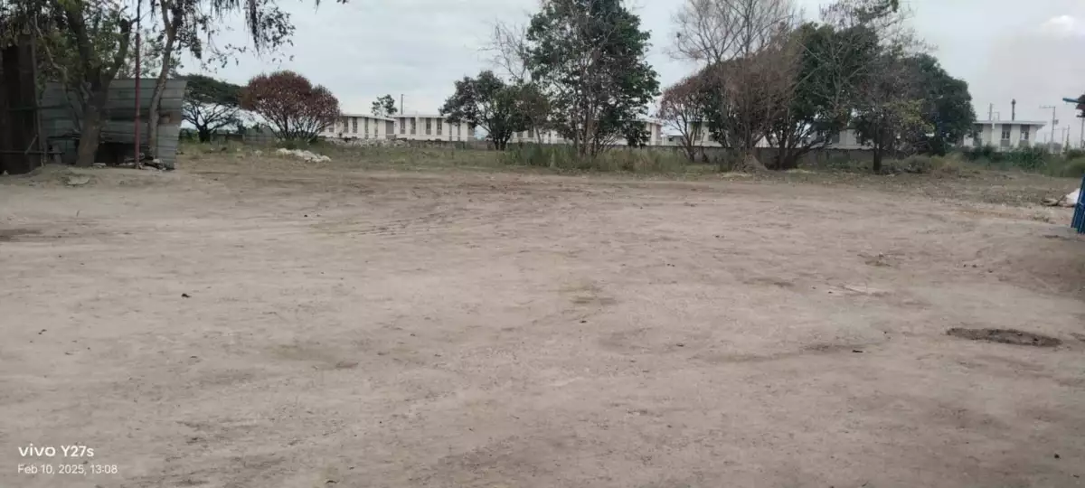 COMMERCIAL LAND IN CAPAS — Commercial Lot in Capas, Tarlac, Philippines — Photo 2