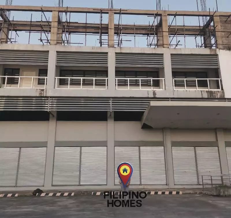 3 STOREY COMMERCIAL COMPLEX — Building in Naga City, Camarines Sur, Philippines — Photo 4