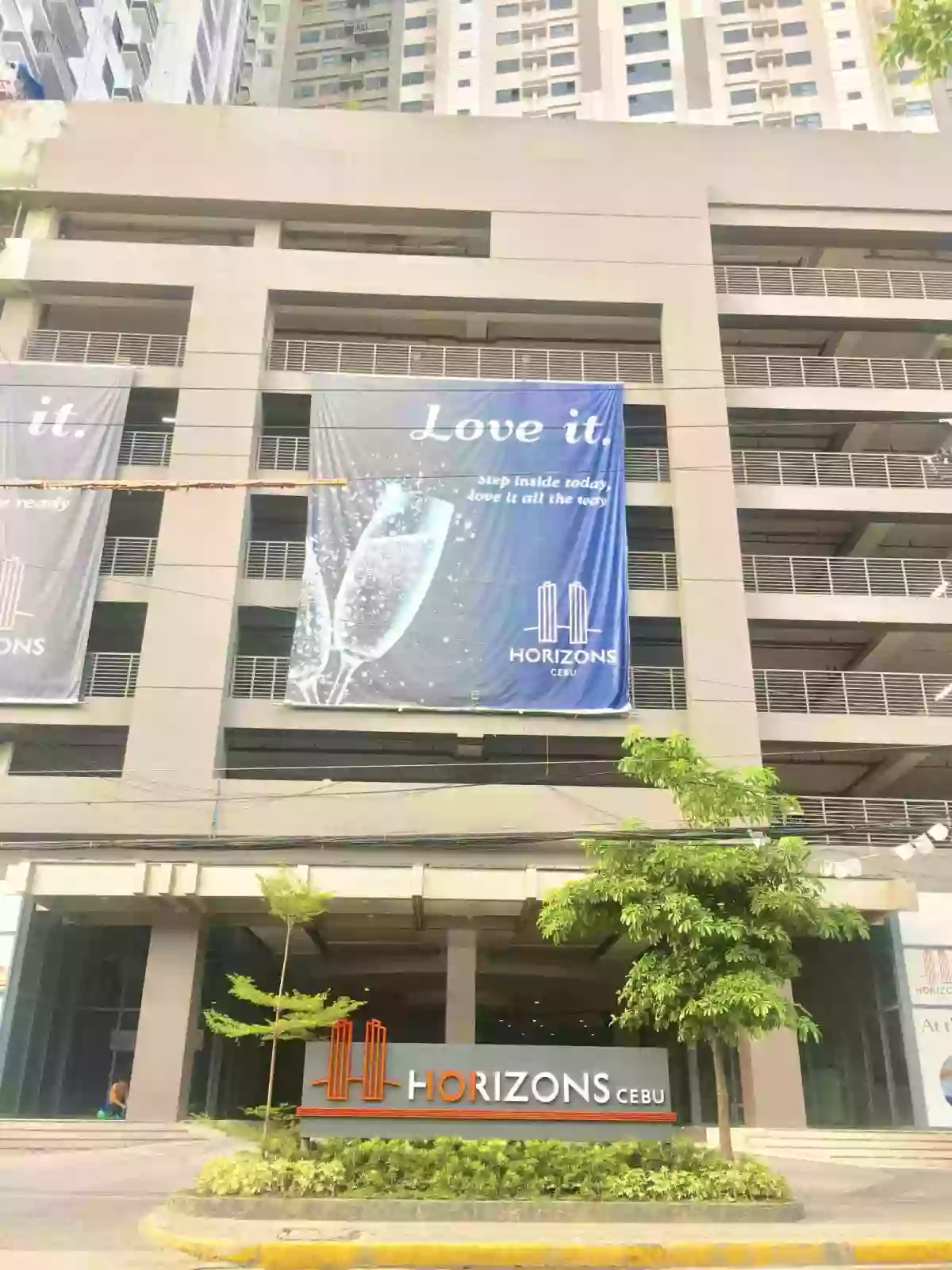 Open photo 15 of 16 — For Sale 2 Bedroom Unit at Horizons 101