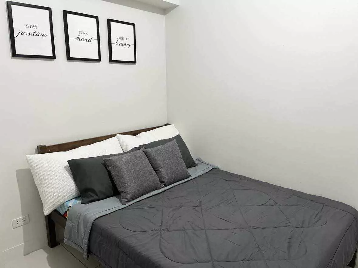 HORIZONS 101 2 BEDROOM unit - Fully Furnished FOR SALE — 2 Bedrooms in Cogon Ramos, Cebu City, Cebu — Photo 2
