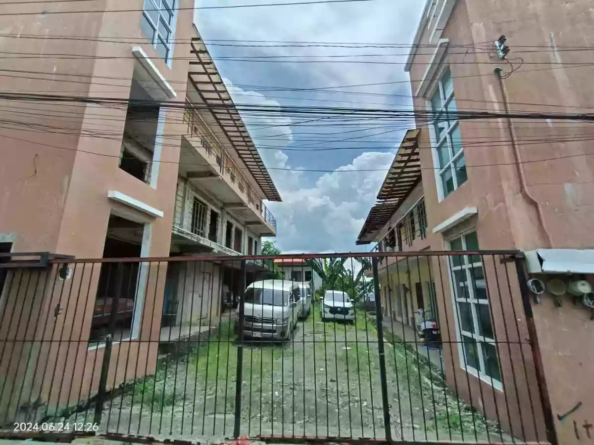 Prime Property for Sale: Perfect Investment for Rental Income Seekers — Building in Bajada, Davao City, Davao del Sur — Photo 2