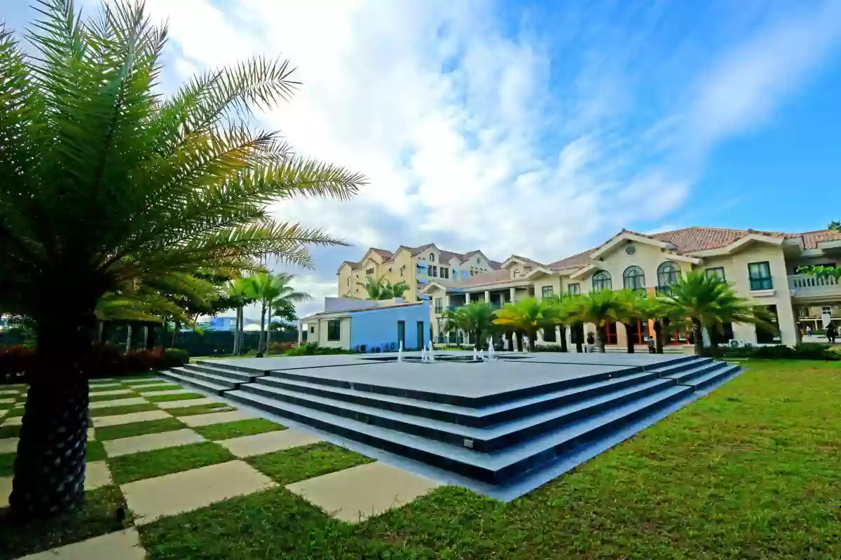 Open photo 14 of 19 — For Sale 3BR Luxurious Condo (Amalfi at City di Mare) near SM Seaside, Cebu