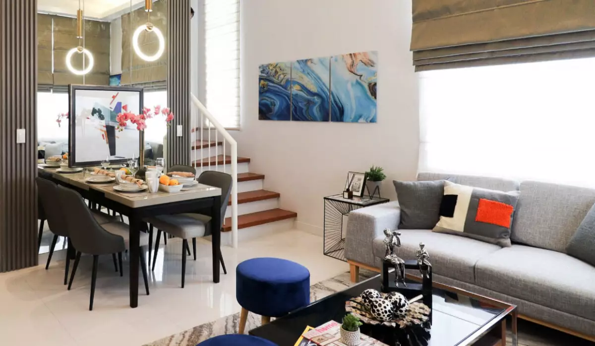 MODERN LUXURIOS TOWNHOUSE FOR SALE IN EDSA MUNOZ STARTS AT P13M UP! — Townhouse in Metro Manila, Philippines — Photo 4