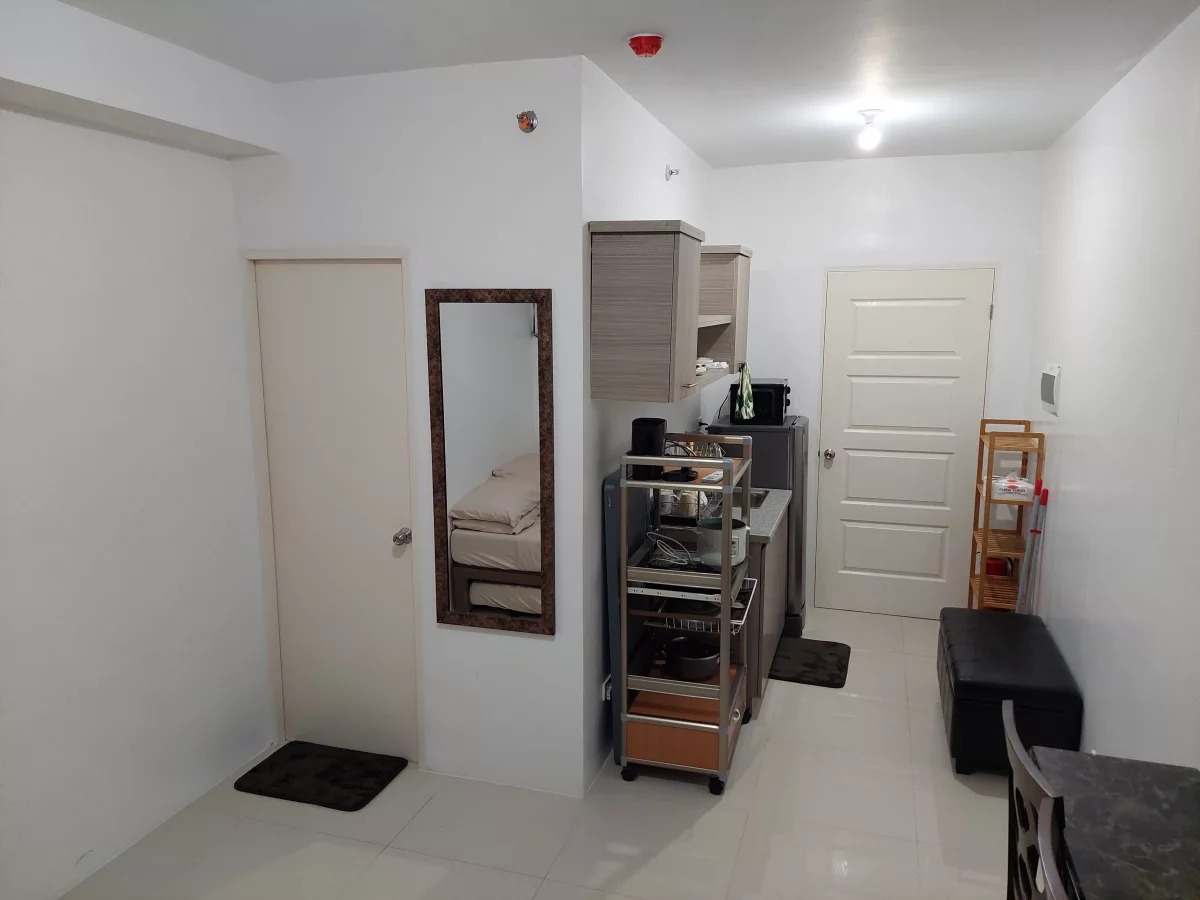 Furnished Condo for Rent Minglanilla Cebu Php15K/month Modena Townsquare Minglanilla! — Studio in Minglanilla, Cebu, Philippines — Photo 3