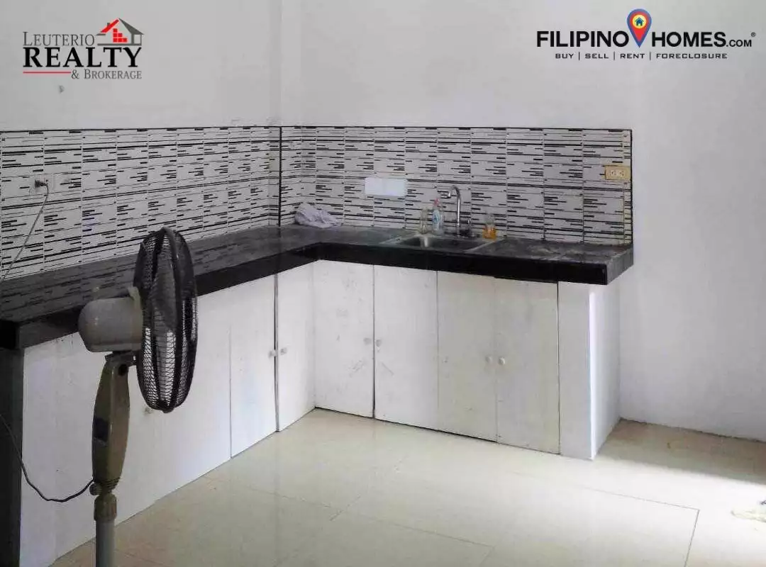 Cozy Bungalow with Attic in Naga City -Move-in Ready! — House and Lot in Naga City, Camarines Sur, Pilipinas — Photo 6