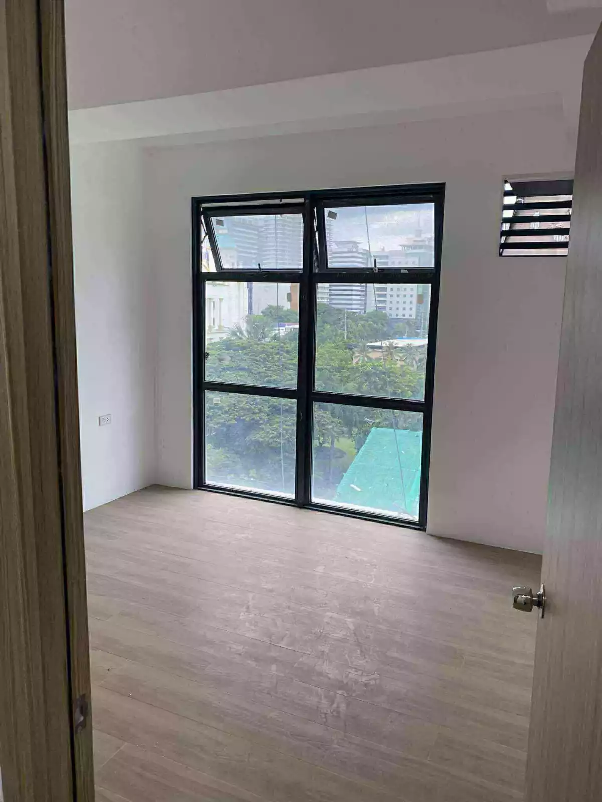 STUDIO UNIT FOR ASSUME AT THE HEART OF THE CITY — Studio in Cebu City, Cebu, Philippines — Photo 4