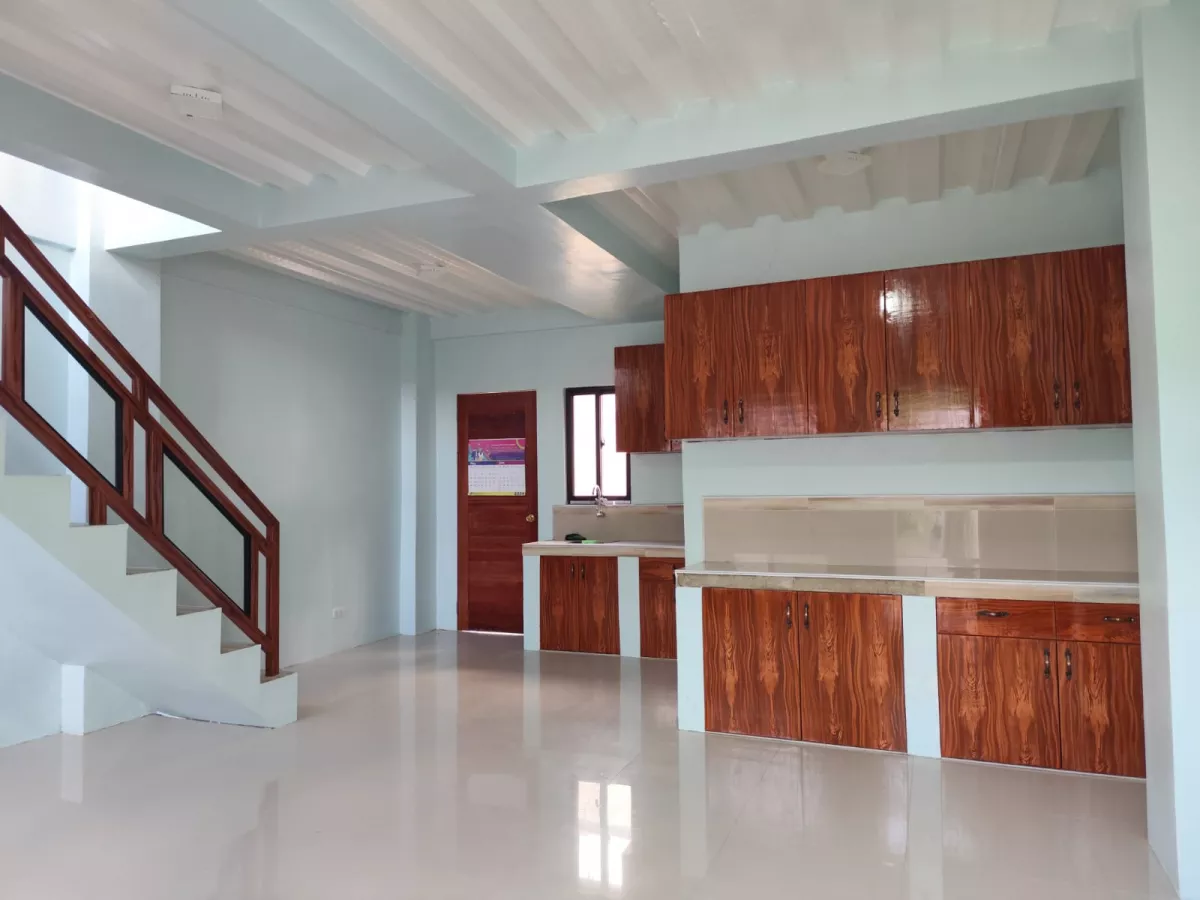 3-Unit -Newly-Built- Apartment for Sacrifice Sale — Apartment in Dumaguete, Negros Oriental, Philippines — Photo 2