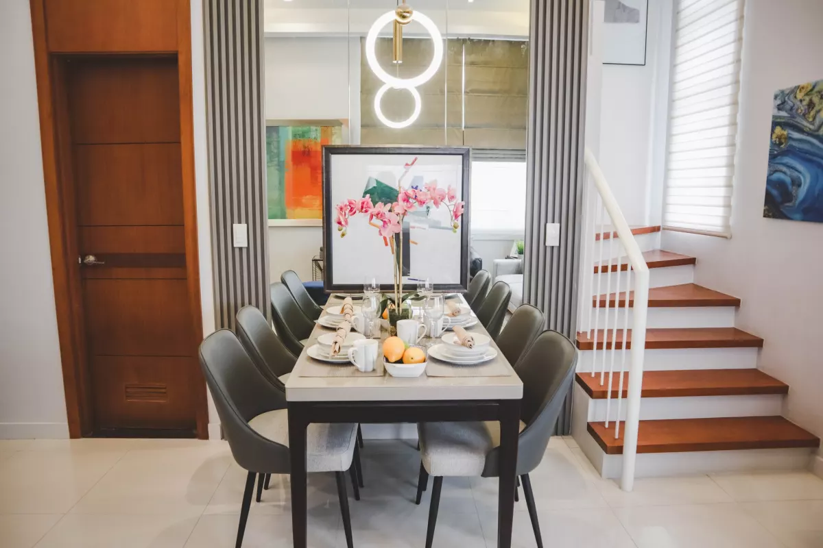 MODERN LUXURIOS TOWNHOUSE FOR SALE IN EDSA MUNOZ STARTS AT P13M UP! — Townhouse in Metro Manila, Philippines — Photo 7