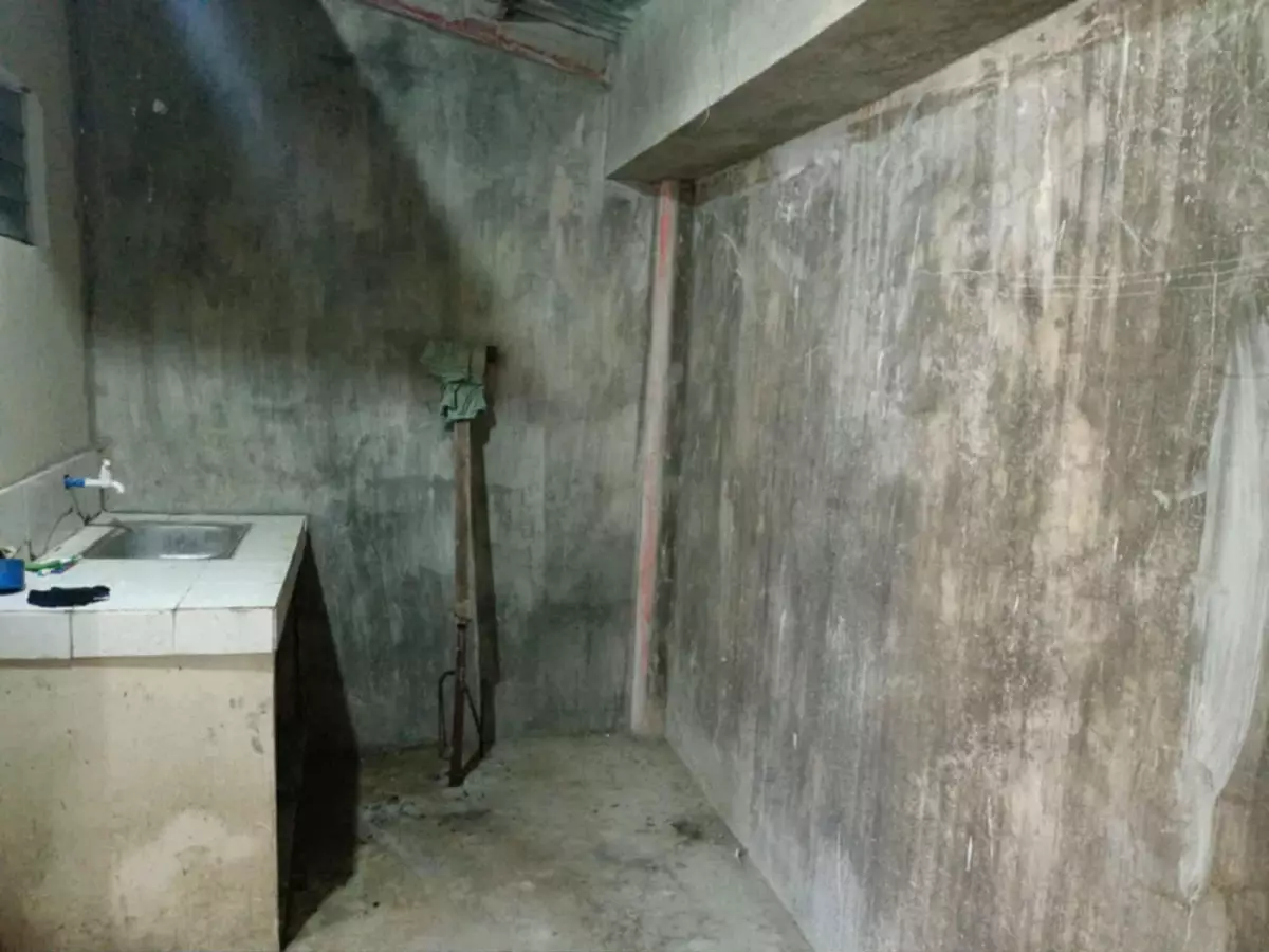 Row house — House and Lot in Oton, Iloilo, Philippines — Photo 2