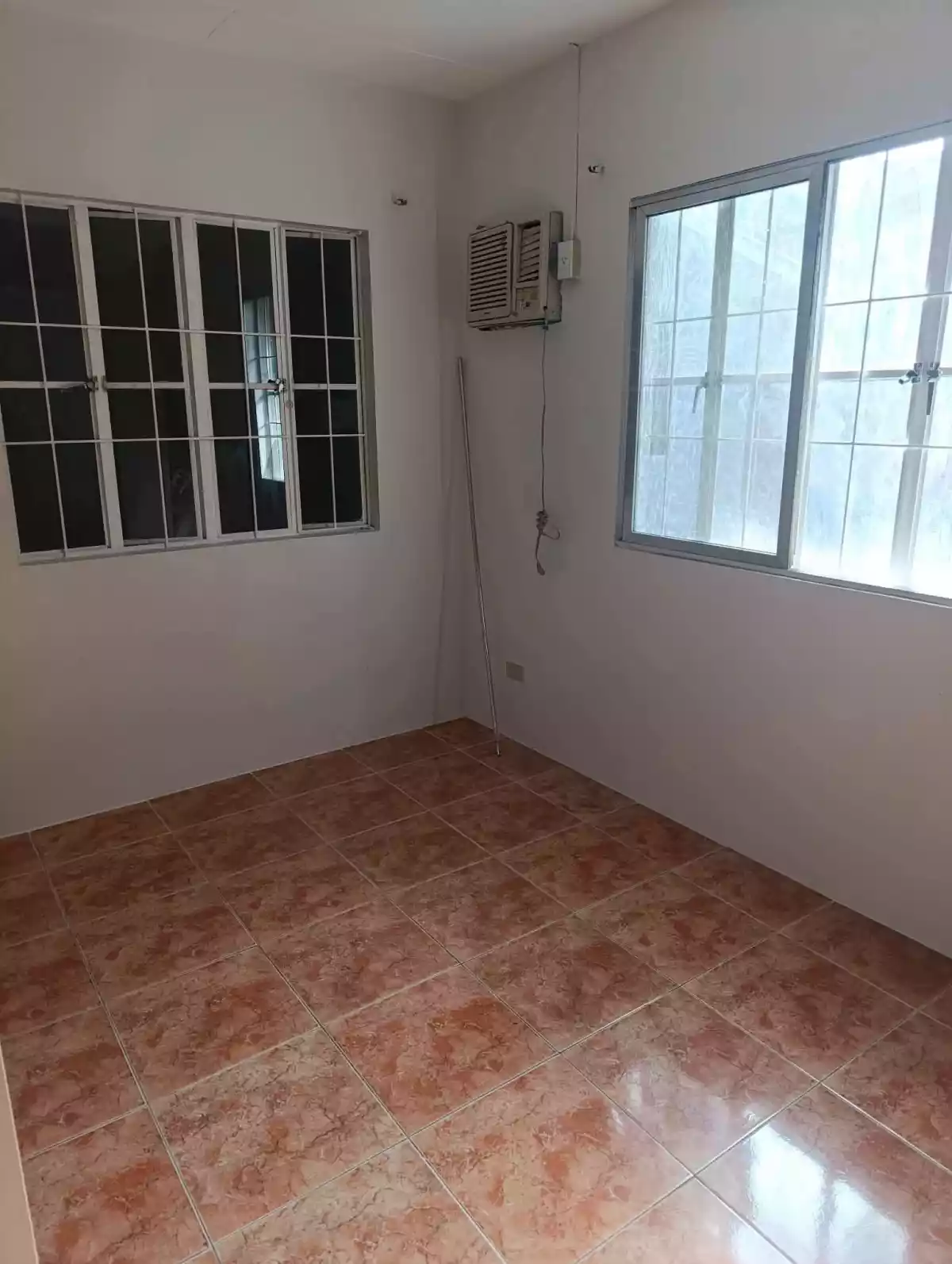 House and lot bungalow — House and Lot in Glen E3, Savannah Main Road, Subd — Photo 7