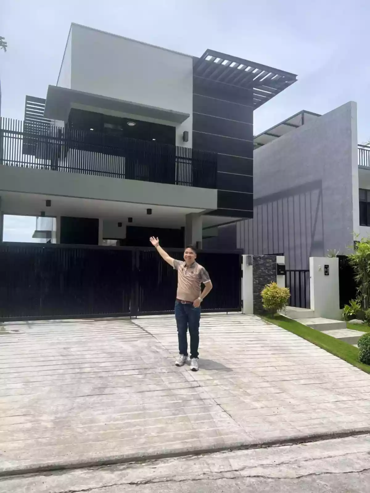 Overlooking House for Sale in Vista Grande Talisay Cebu