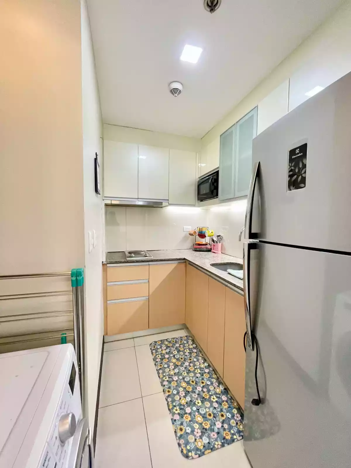 8 Newtown Blvd Executive Studio — Studio in Lapu-Lapu City, Cebu, Philippines — Photo 4