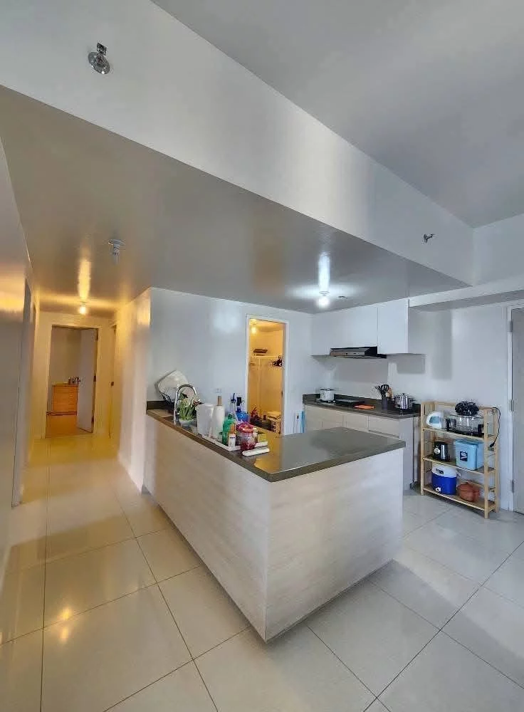 Mandani Bay Condominium for RENT — 3 Bedrooms in F.E. Zuellig Avenue, Mandaue City, Philippines — Photo 4