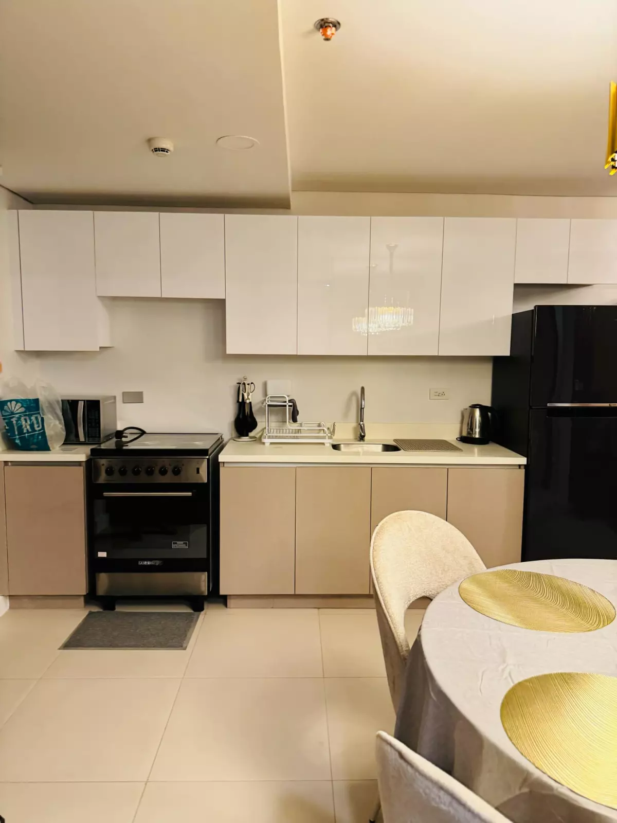 3 BEDROOMS FOR SALE/RENT AT 38TH PARK — 3 Bedrooms in Apas, Cebu City, Cebu — Photo 3