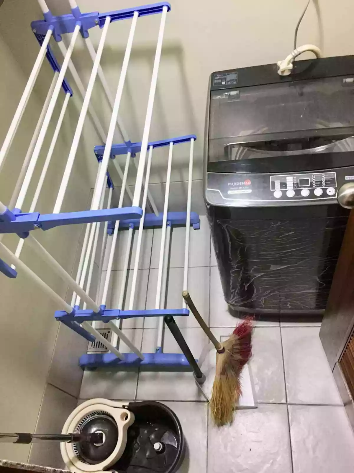 For Sale 2 Bedroom Unit at Horizons 101 — 2 Bedrooms in Cogon Ramos, Cebu City, Cebu — Photo 3
