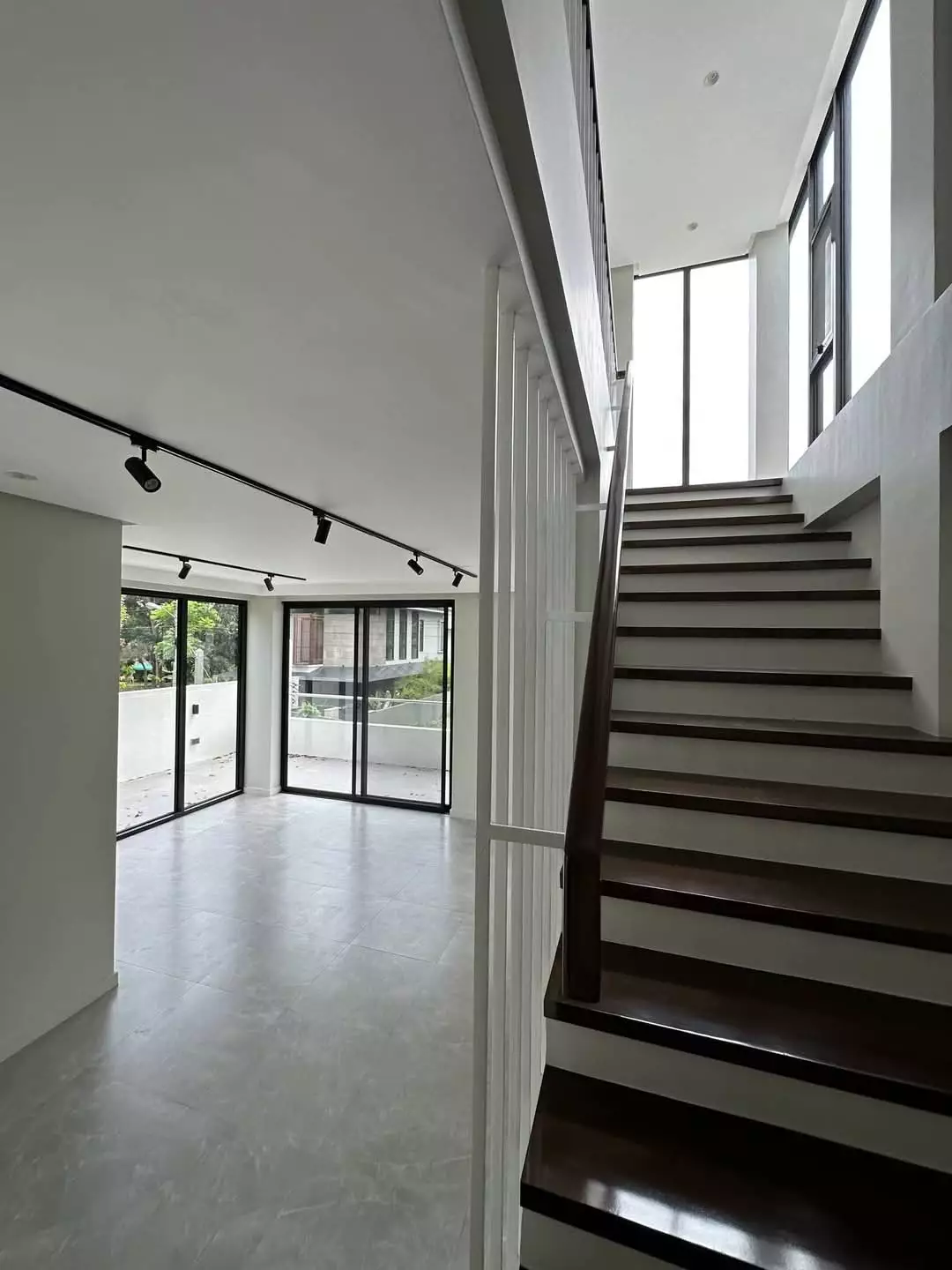 NORTHCREST 3STOREY MODERN HOUSE & LOT — House and Lot in Cabantian Road, Buhangin, Davao City — Photo 4