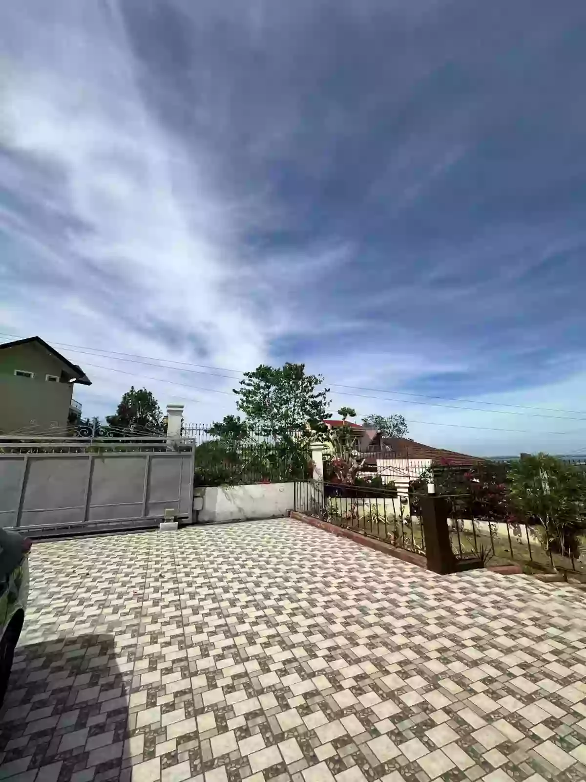 Open photo 11 of 21 — 6 BEDROOM MANSION WITH A MILLION DOLLAR VIEW IN VISTA GRANDE