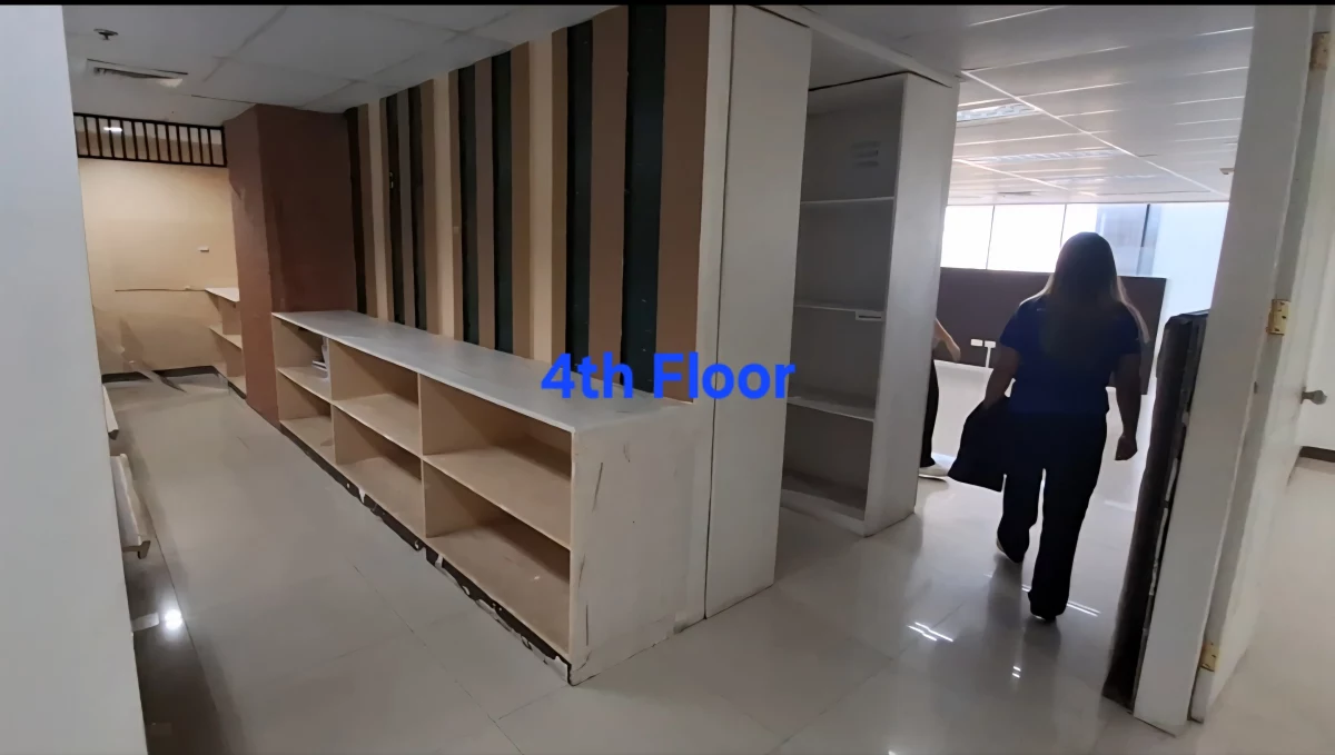 COMMERCIAL OFFICE SPACE FOR RENT — Space in J.P. Laurel Avenue, Poblacion District, Davao City — Photo 4