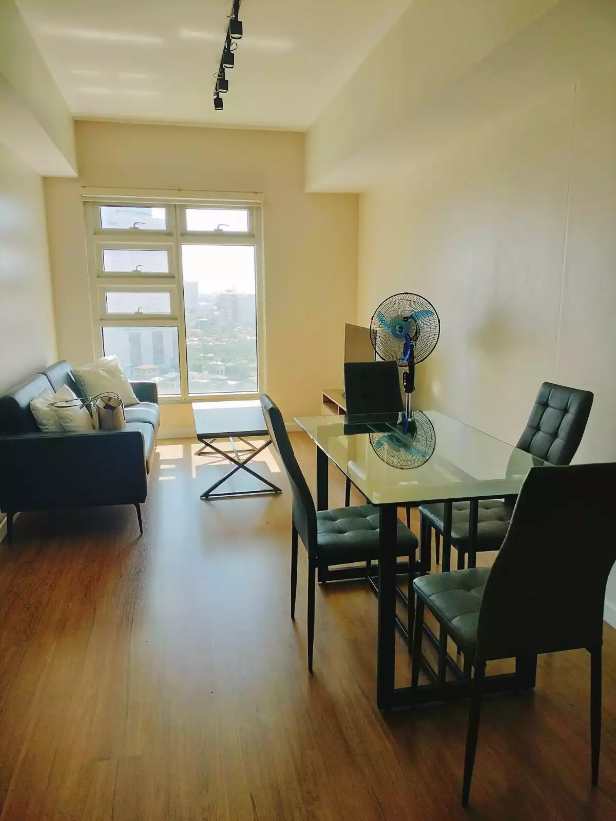 FOR SALE 1-BEDROOM AT SOLINEA TOWER — 1 Bedroom in Cebu City, Philippines — Photo 5